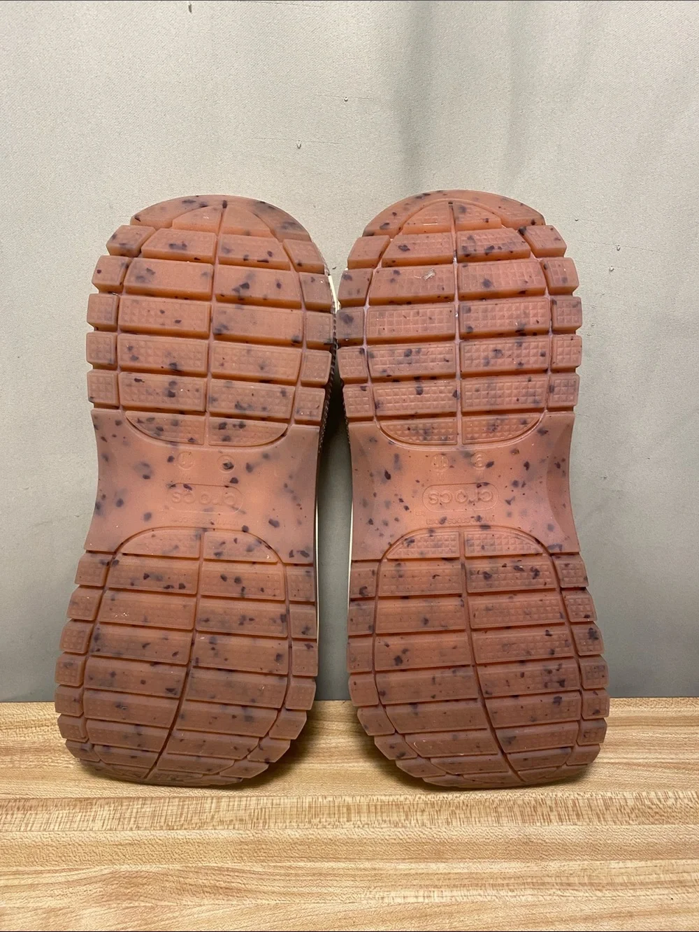 Crocs  Mega Crush Clogs Almond Tint/Muti Color Vegan Construction  M 9/W 11